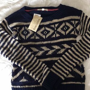 Semi-cropped sweater
